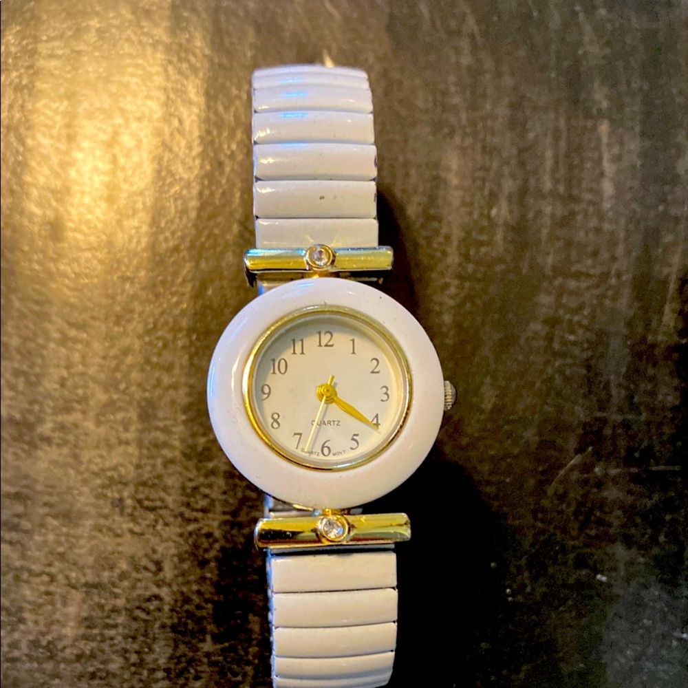 Ladies Quartz Watch